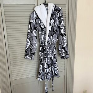 Vera Bradley robe